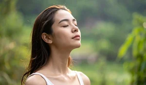 Lee más sobre el artículo Yoga ocular: Qué es, beneficios y cómo empezar a practicarlo